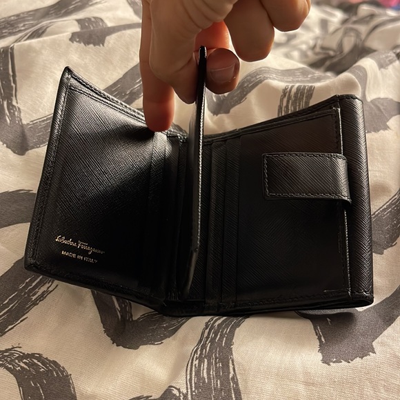 SOLD Authentic Ferragamo black wallet - Picture 4 of 4